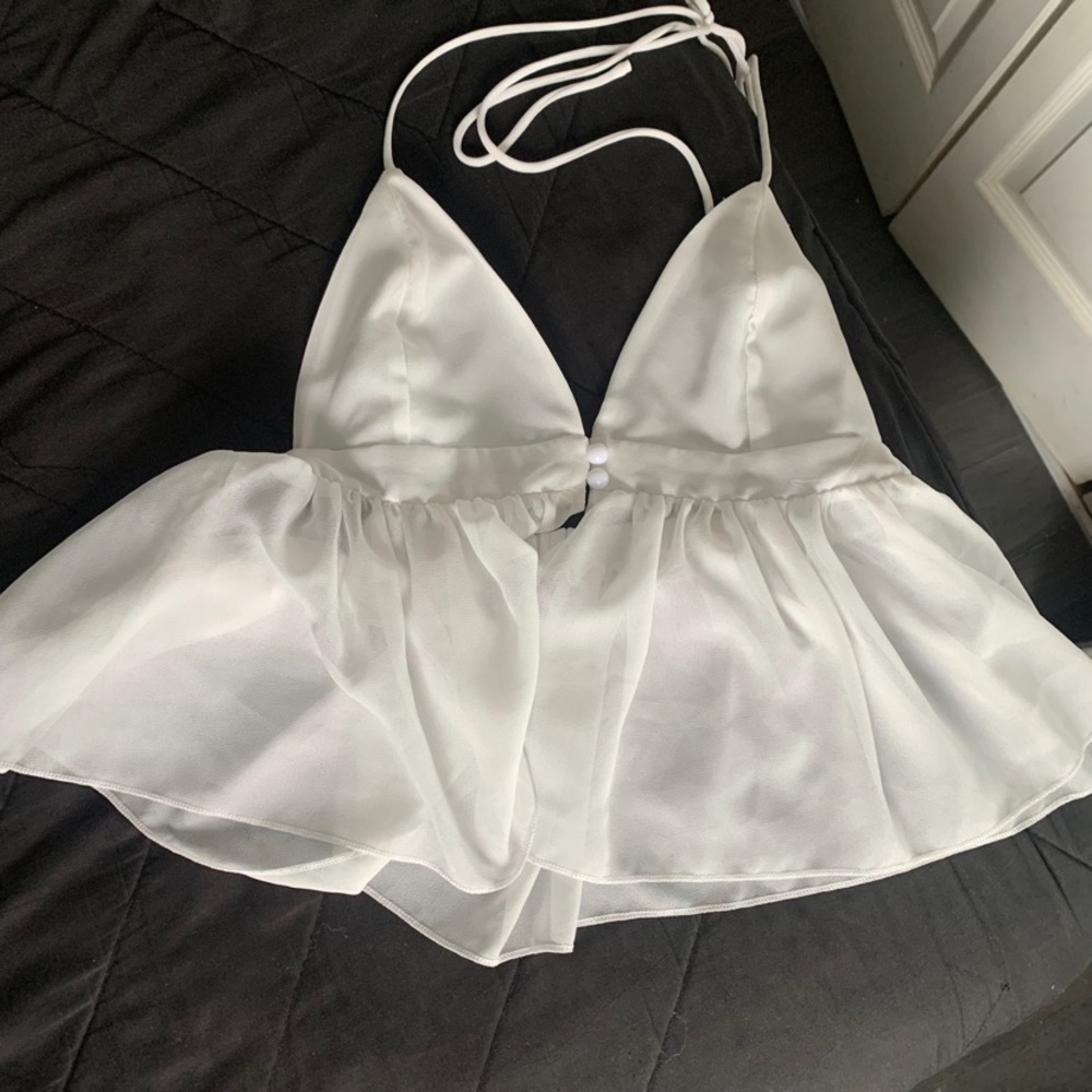 Backless Knotted Ruffle Halter Top